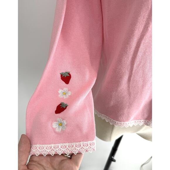 dolls kill x strawberry shortcake Embroidered Cropped Cardigan XXL New Sweater - Picture 2 of 9